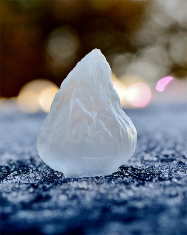 frozen-soap-bubbles-20140106017
